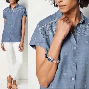 J.Jill Denim Embroidered Chambray Button Shirt Top Blue‎ Medium short sleeve